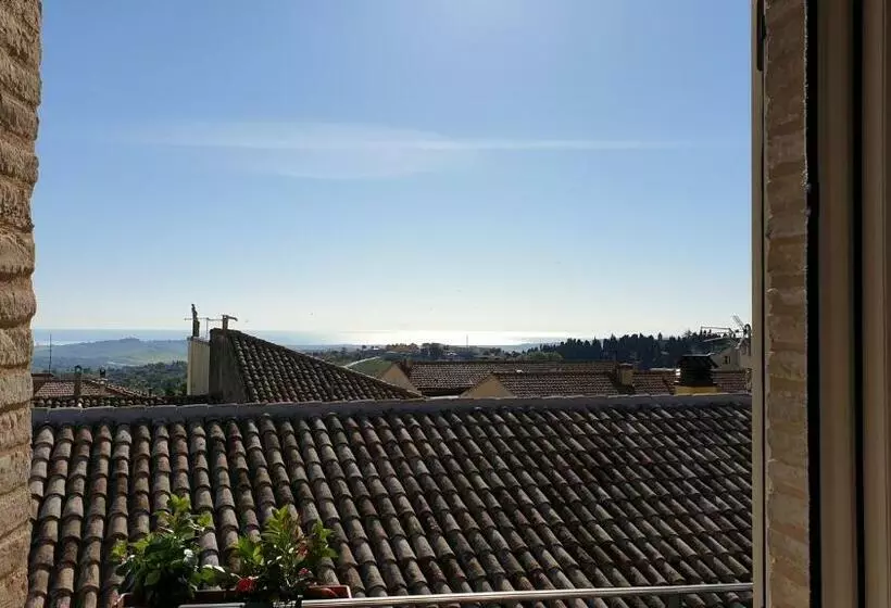 Aamiaismajoitus (B&B) Aghèl Luxury Room