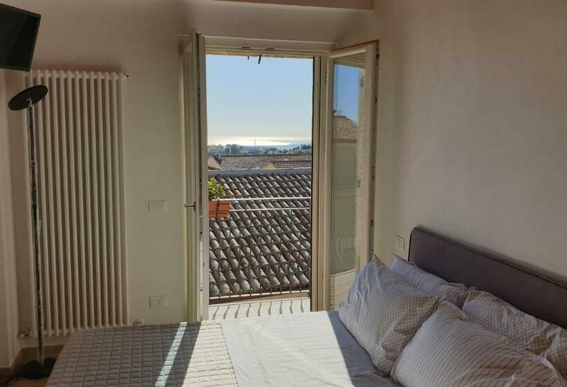 住宿加早餐  Aghèl Luxury Room