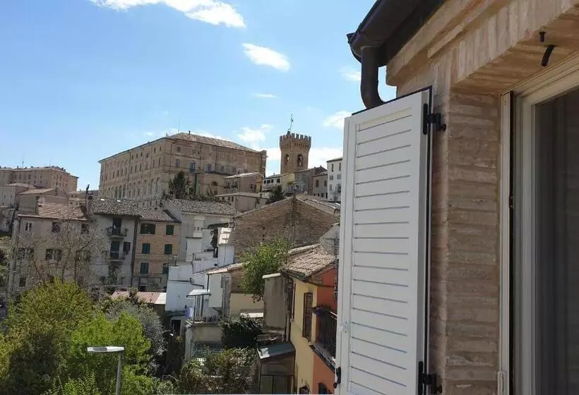 Aamiaismajoitus (B&B) Aghèl Luxury Room