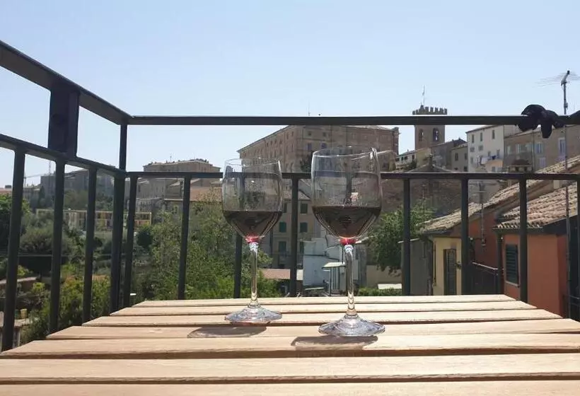 Aamiaismajoitus (B&B) Aghèl Luxury Room