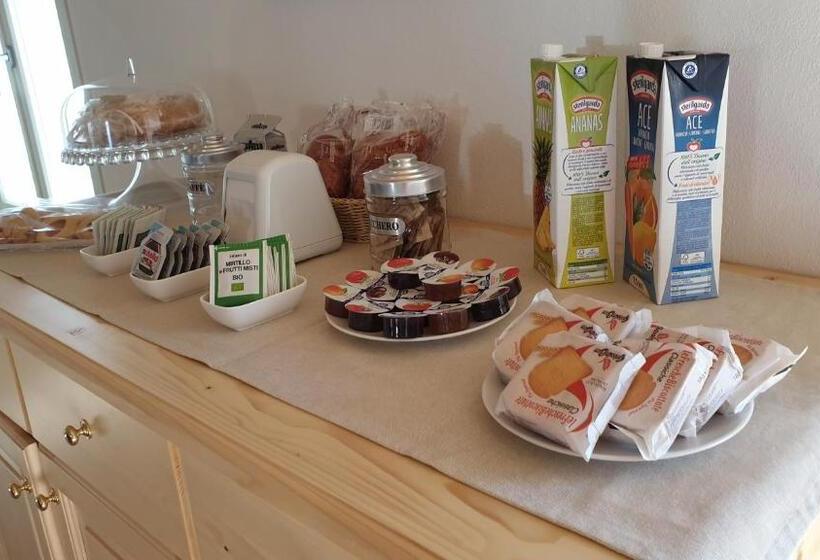 住宿加早餐  Aghèl Luxury Room