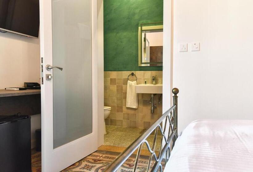 تختخواب و صبحانه Xeuchia Accommodation