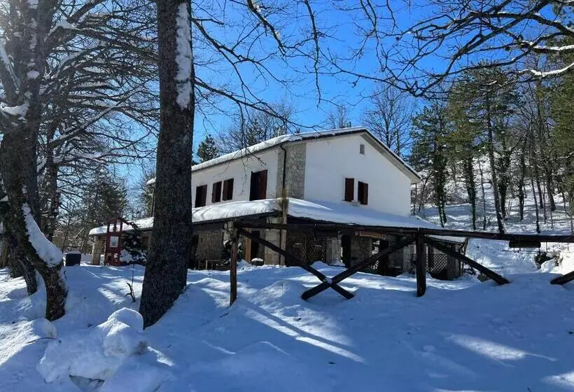 Hotelli Casa Del Pastore Rosello