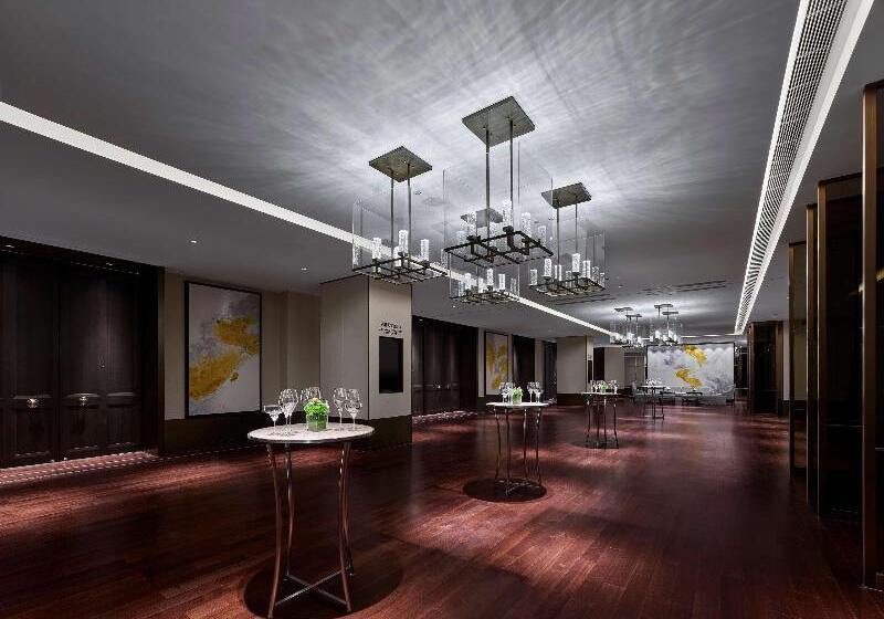 Hotel Doubletree By Hilton Baoding