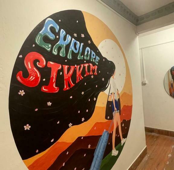 Mellow Fellow Hostel