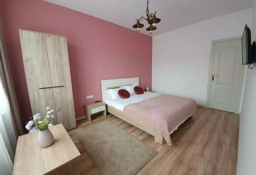 Pensió Edith S House