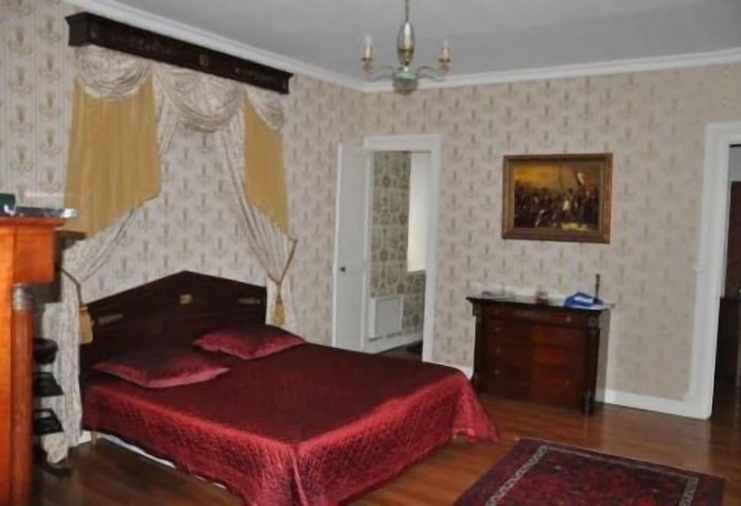 مبيت وإفطار Château De La Voûte