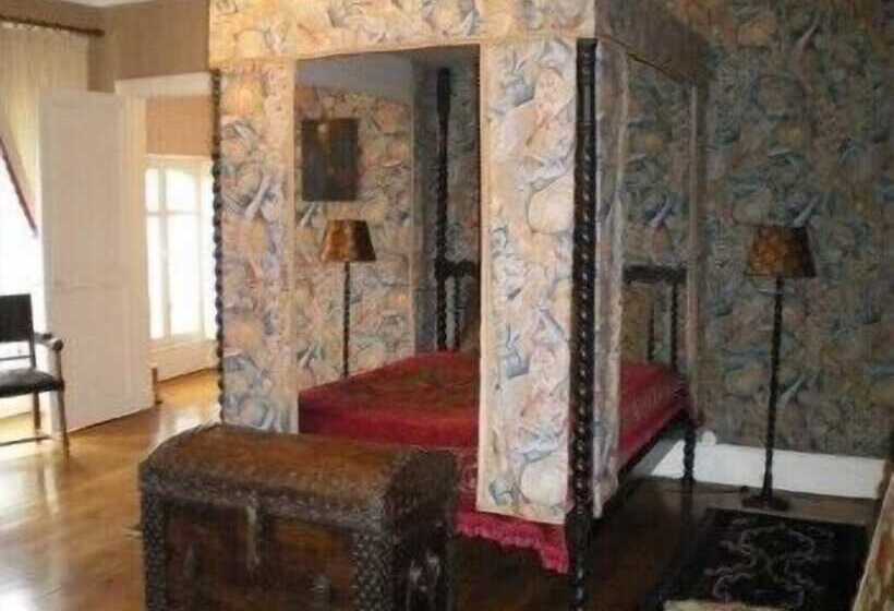 مبيت وإفطار Château De La Voûte