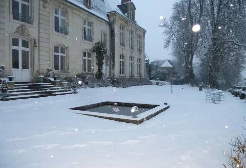 مبيت وإفطار Château De La Voûte