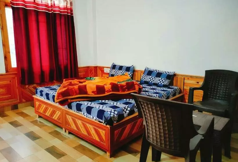 Aamiaismajoitus (B&B) Highland Gojh Kasol