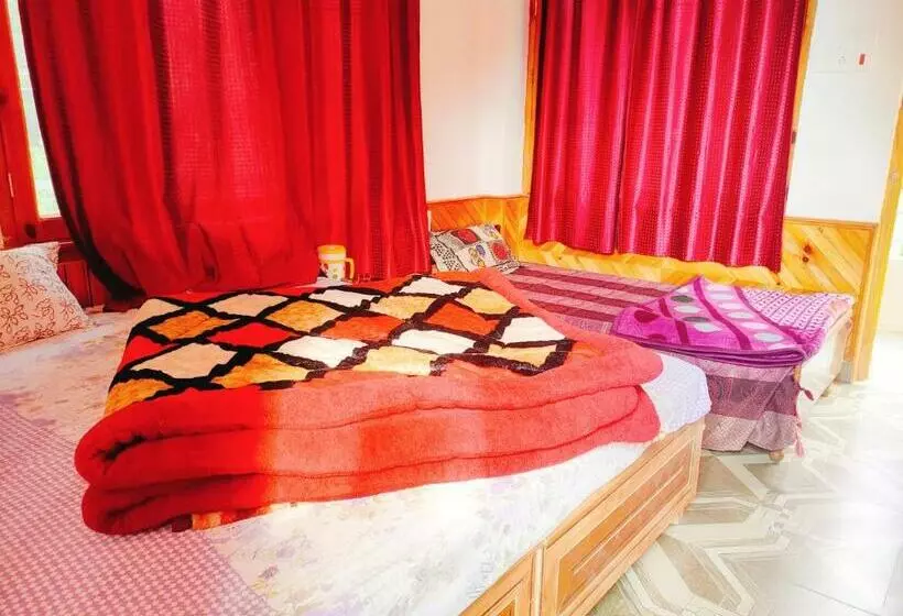 Aamiaismajoitus (B&B) Highland Gojh Kasol