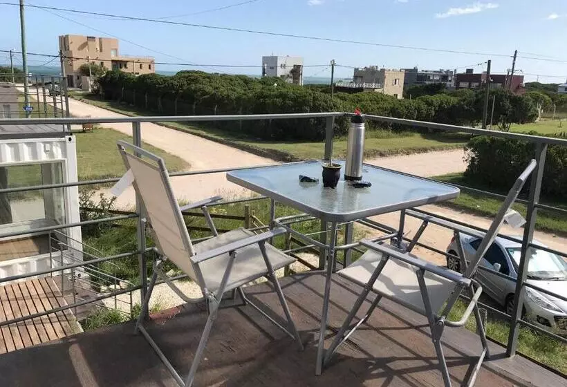 Hotelli Container Cubo