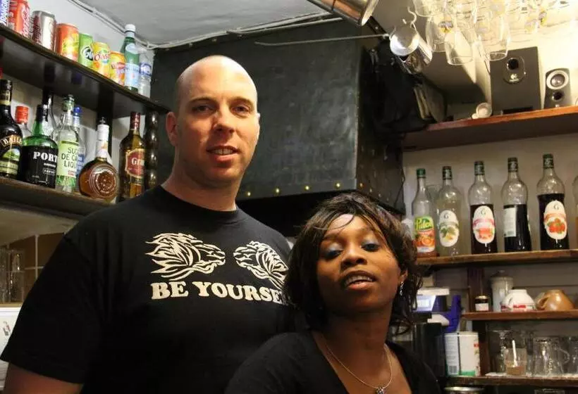 ホテル La Taverne De L Escuelle