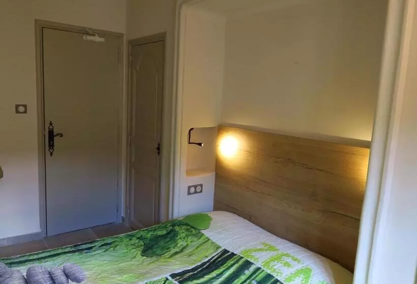 ホテル La Taverne De L Escuelle