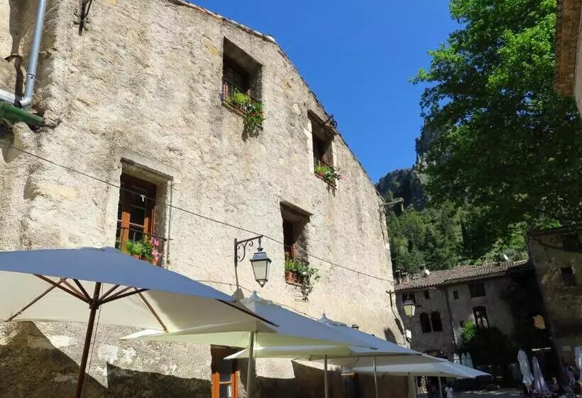 ホテル La Taverne De L Escuelle