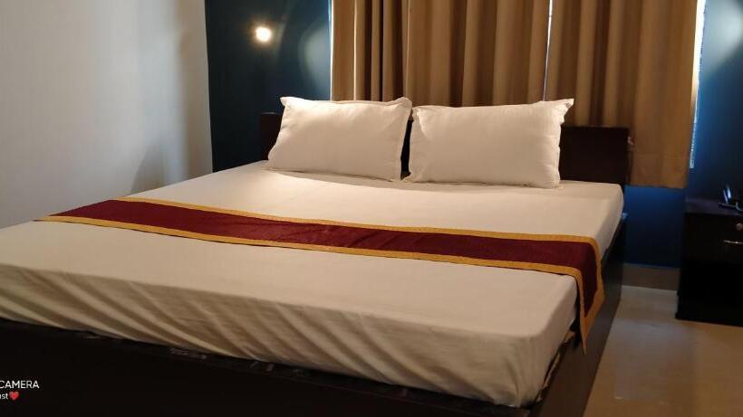 فندق Swastik Inn