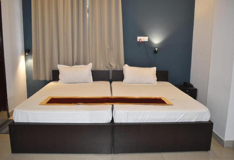 فندق Swastik Inn