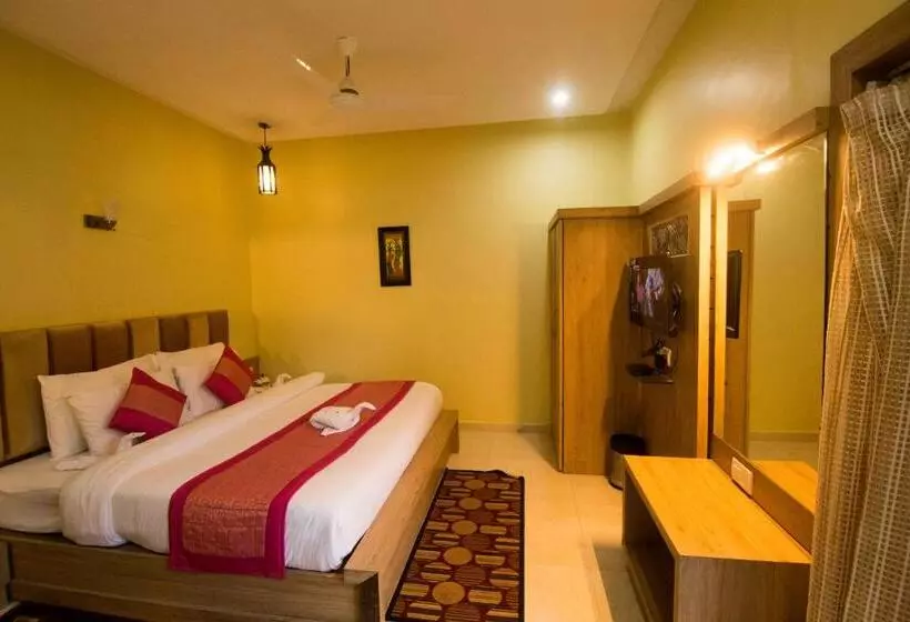 Hotelli The River Front Resort