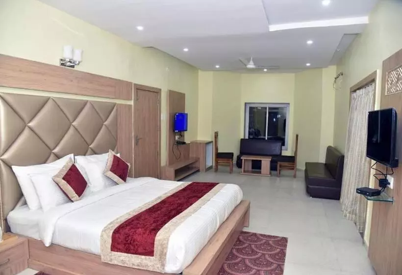 Hotelli The River Front Resort