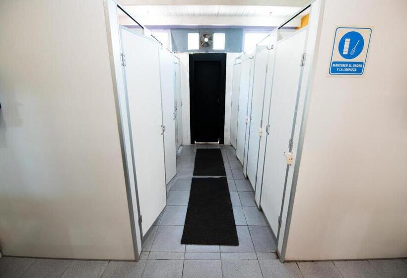 Mundaka Hostel Y Bar