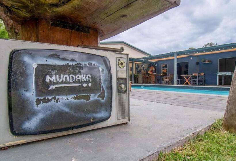 Mundaka Hostel Y Bar