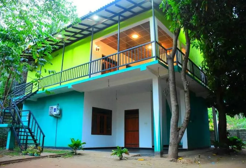 Majatalo Kuma Safari Lodge