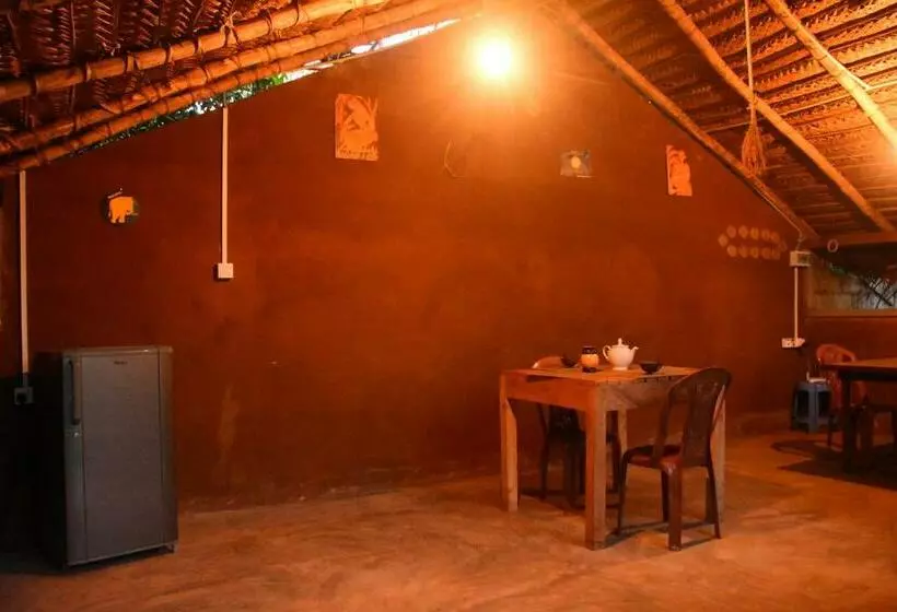 Majatalo Kuma Safari Lodge