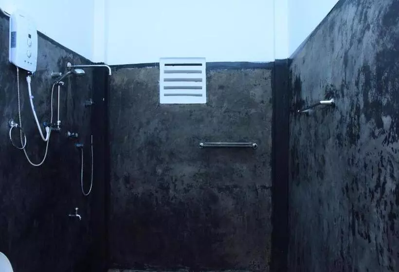 Majatalo Kuma Safari Lodge