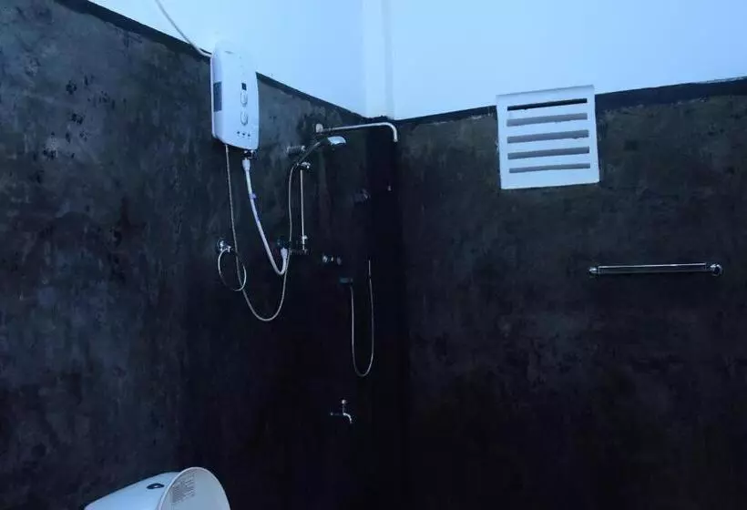 Majatalo Kuma Safari Lodge