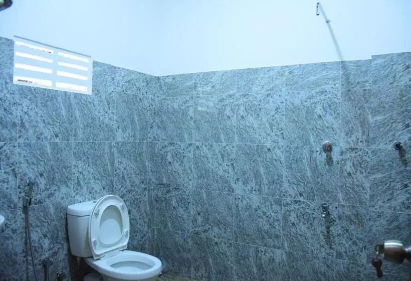 Majatalo Kuma Safari Lodge