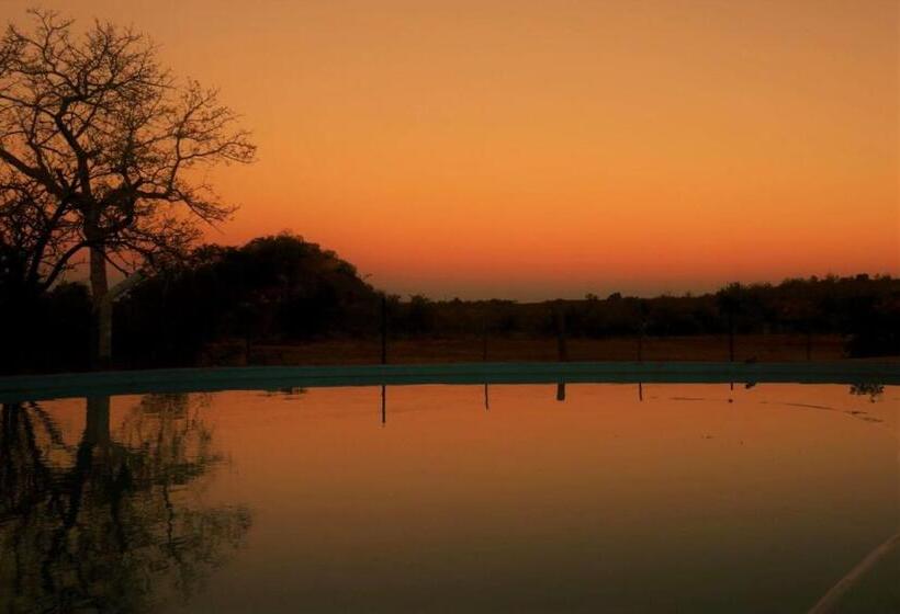 펜션 Ngalali Retreat