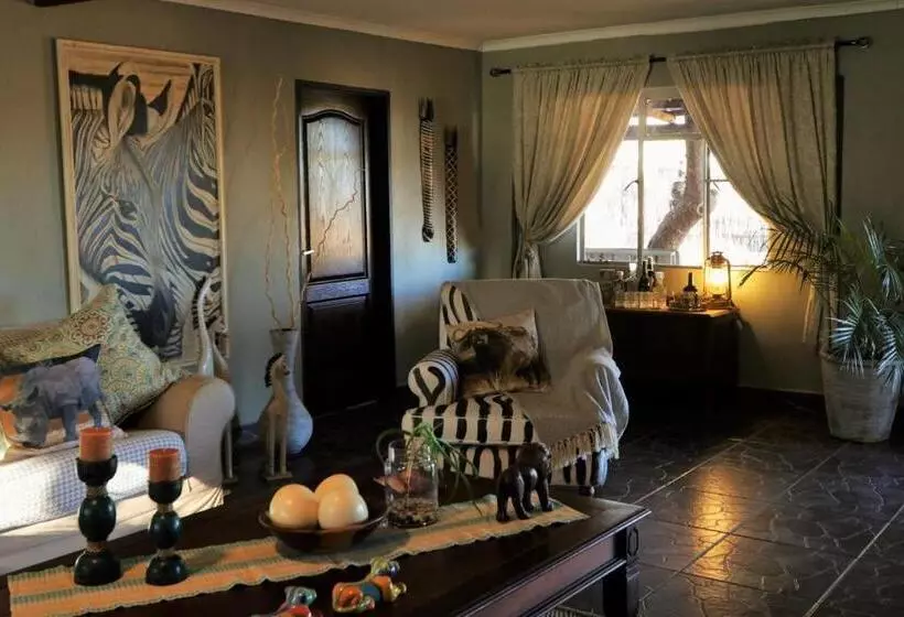 ペンション Ngalali Retreat