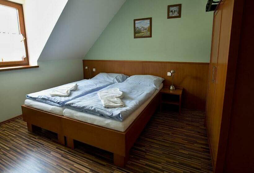 膳宿费 Penzion Trojkámen