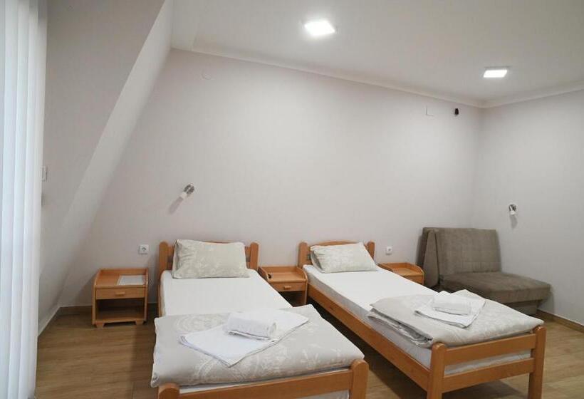 پانسیون Prenoćište I Restoran Ihthis