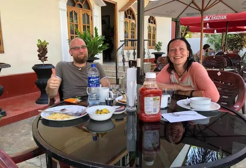 ペンション Senthil Complex