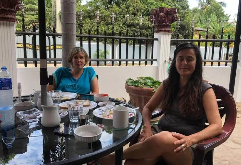 ペンション Senthil Complex