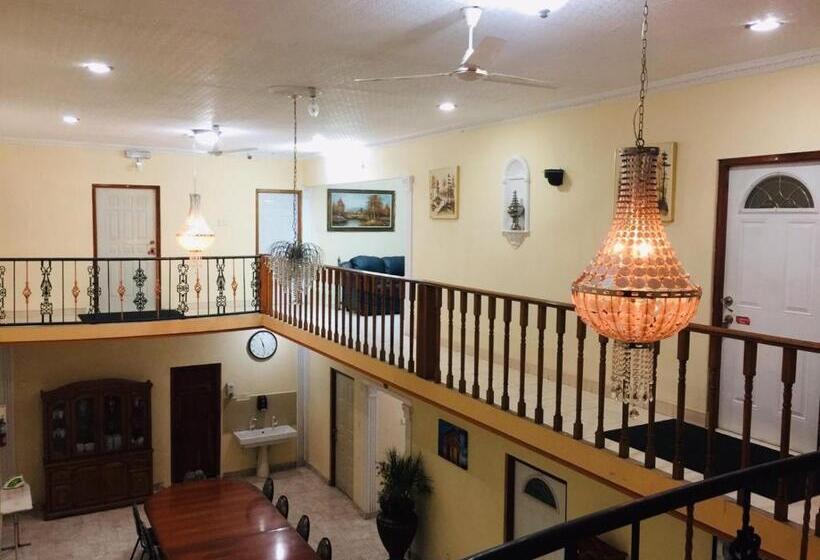 پانسیون Senthil Complex