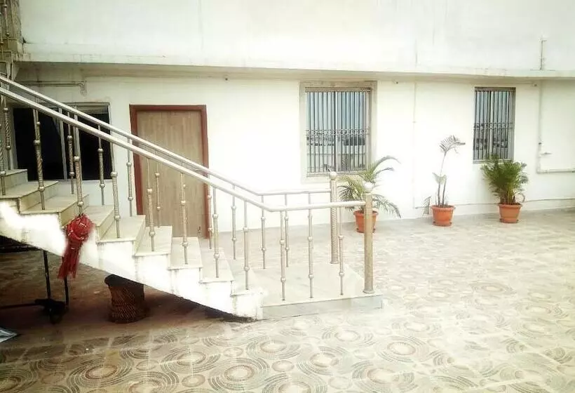 Pensione Sikaria Homes