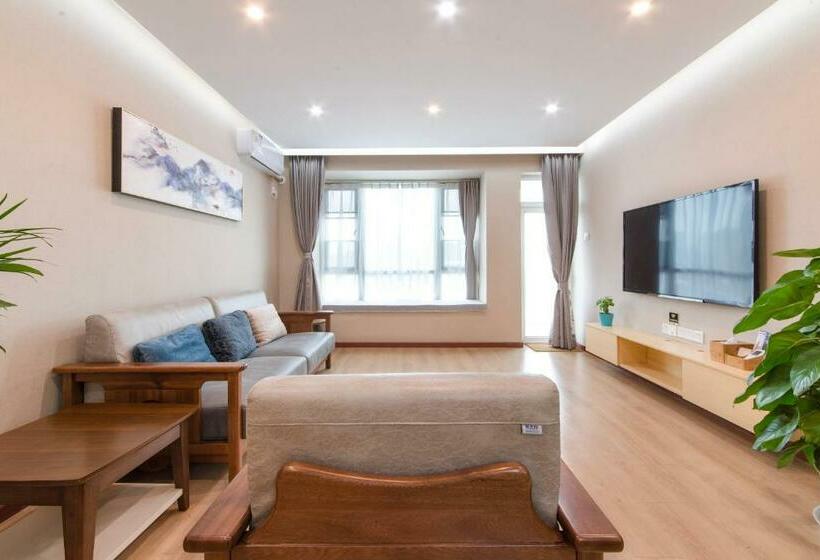 Shenzhen New Swan Castle Apartment