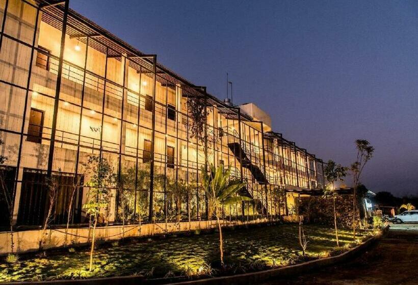 Starling River Resort Dandeli