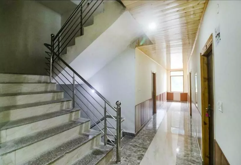 Fabhotel Castle Rock