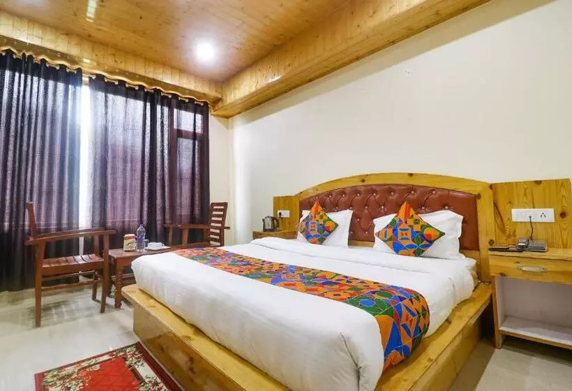 Fabhotel Castle Rock