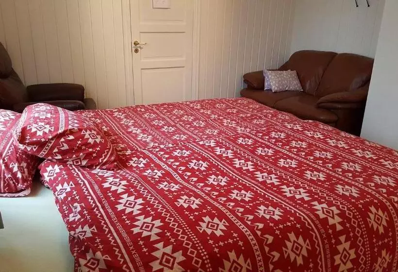 ペンション Egil S Vacation House