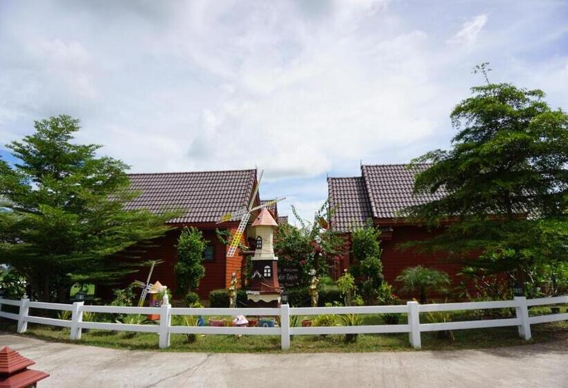 Ruean Phet Sawoei Resort