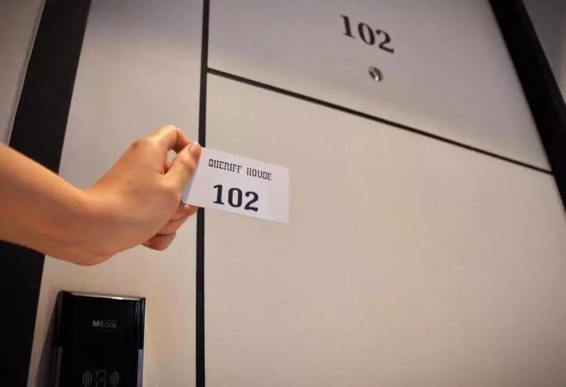 هتل Ban Nai Amphoe