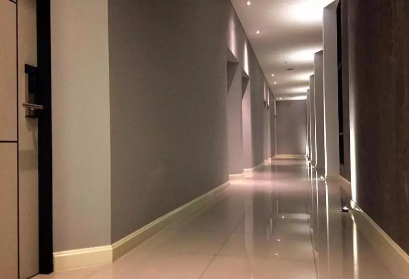 هتل Ban Nai Amphoe