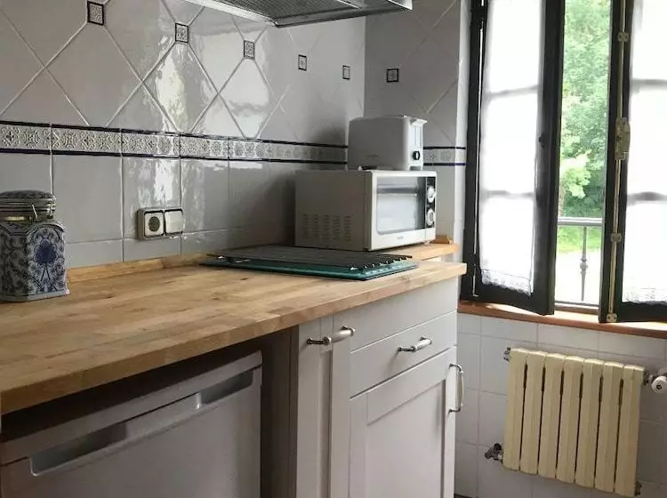 Apartamentos Turísticos Les Piperes