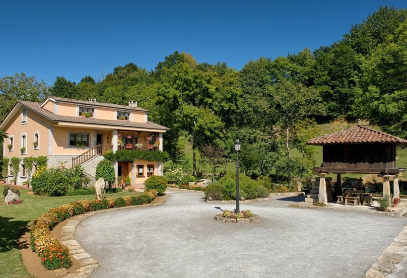 Casa Rural Santu Colás