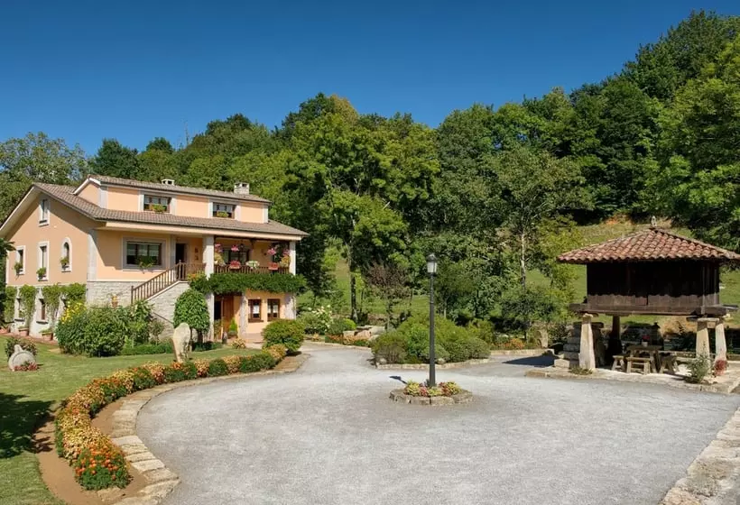 Casa Rural Santu Colás