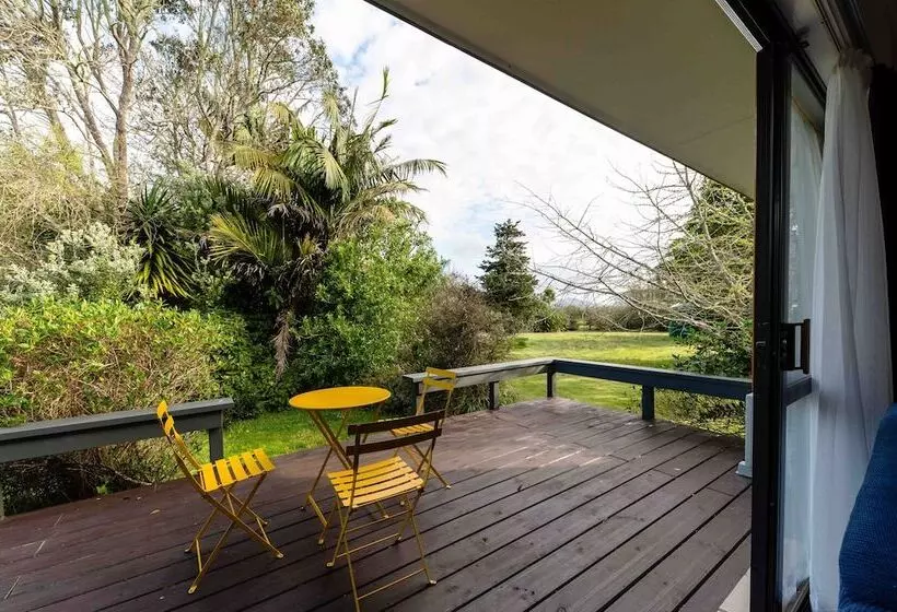 Отель Aotearoa Lodge